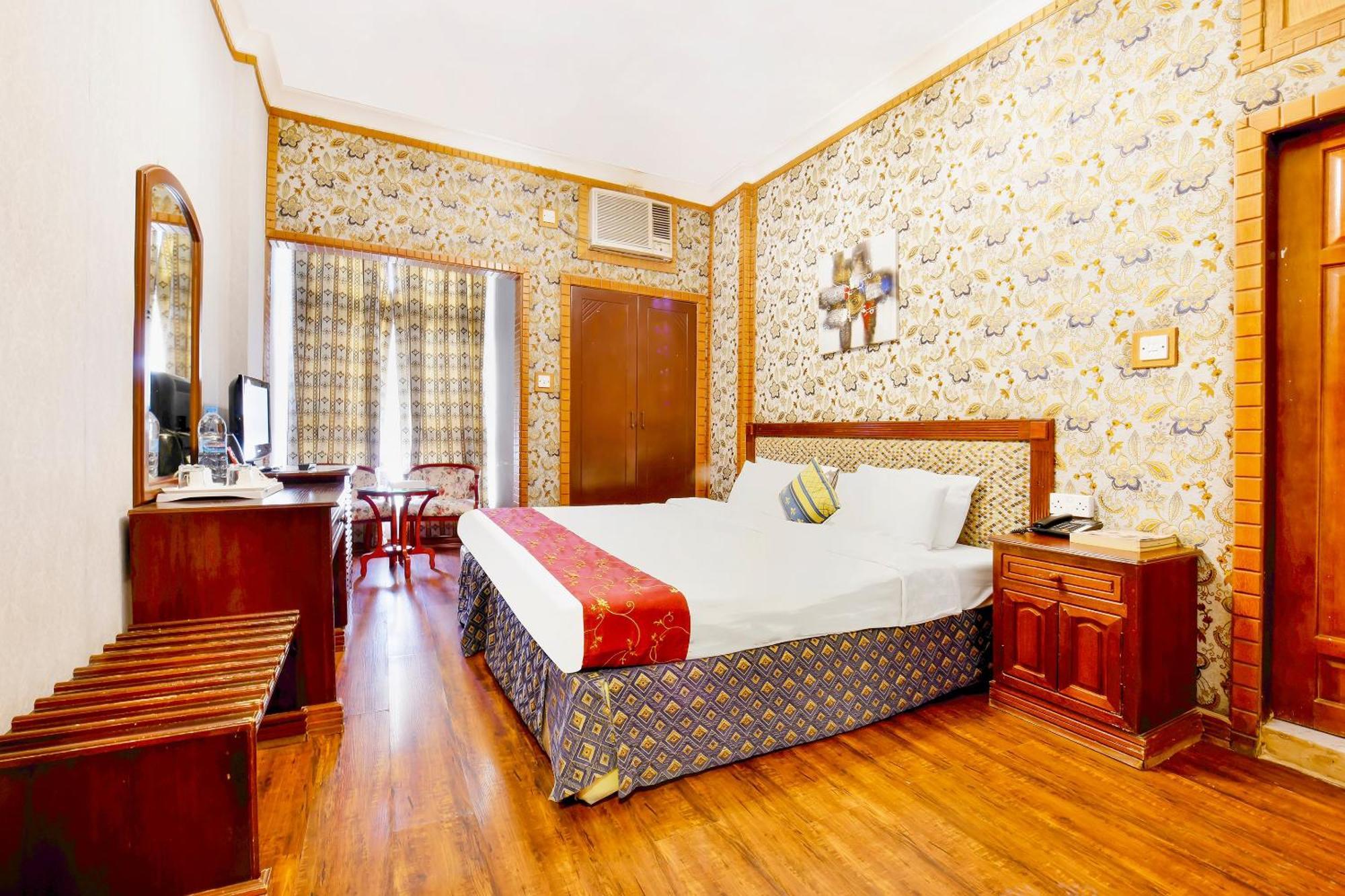 Capital O 125 Moon Plaza Hotel Манама Екстериор снимка