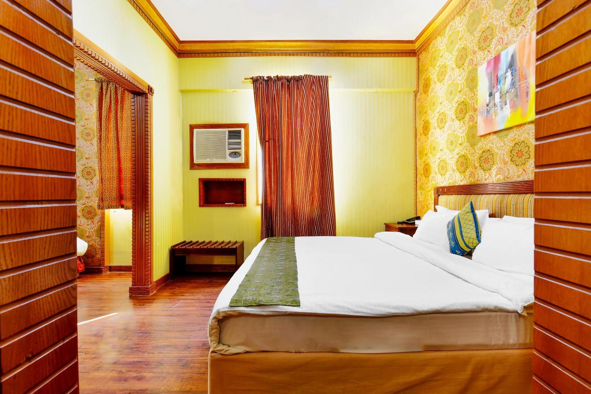 Capital O 125 Moon Plaza Hotel Манама Екстериор снимка