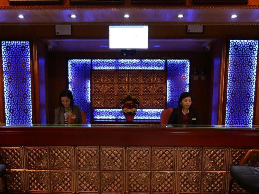 Capital O 125 Moon Plaza Hotel Манама Екстериор снимка